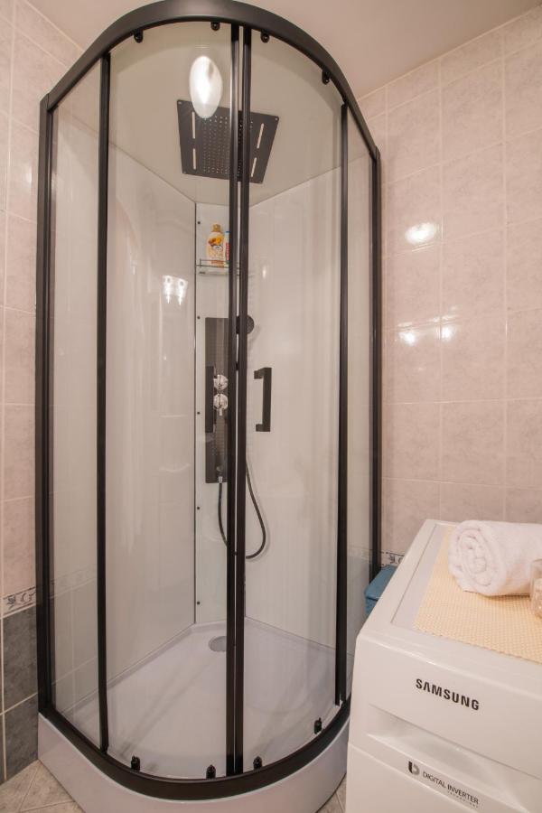 Apartman Silvija Όσιγιεκ Εξωτερικό φωτογραφία