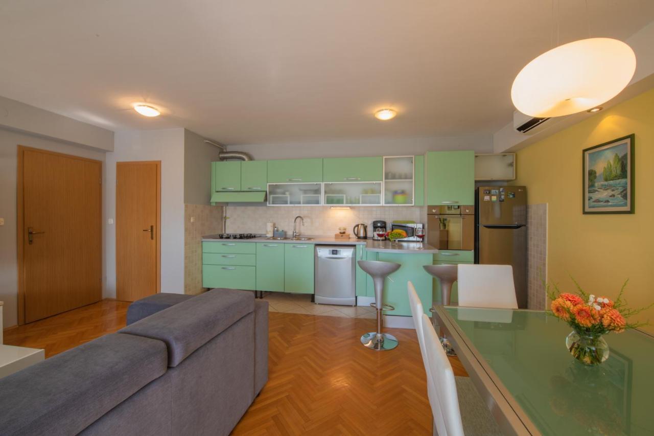 Apartman Silvija Όσιγιεκ Εξωτερικό φωτογραφία